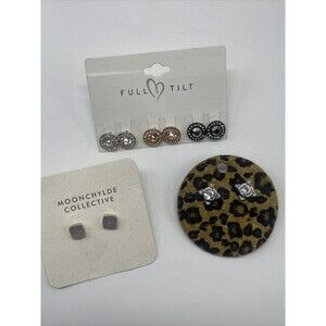 Lot Of New On Card Stud Earrings 5 Pairs